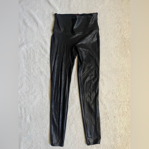 Spanx Faux Leather Leggings Size Large - Picture 3 of 12
